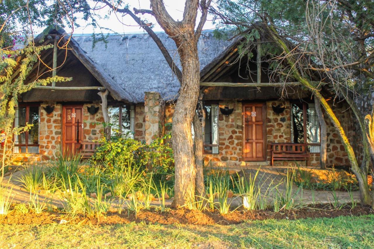 Kedar Heritage Lodge, Conference Centre & Spa Phokeng Екстериор снимка