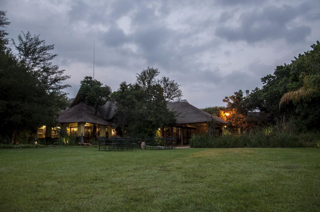 Kedar Heritage Lodge, Conference Centre & Spa Phokeng Екстериор снимка