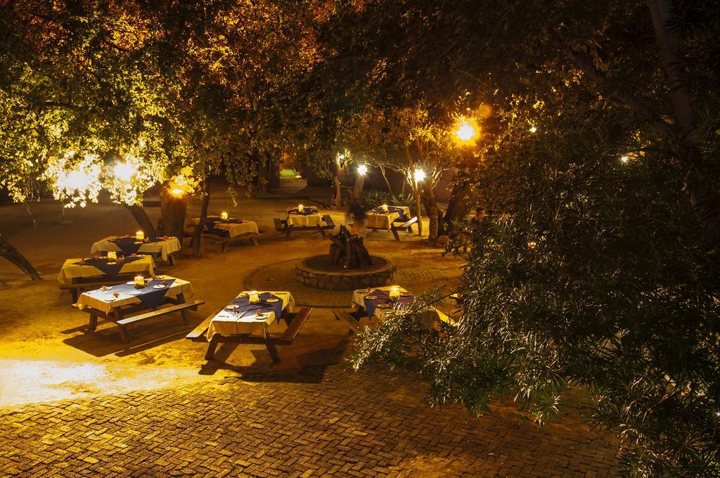 Kedar Heritage Lodge, Conference Centre & Spa Phokeng Екстериор снимка
