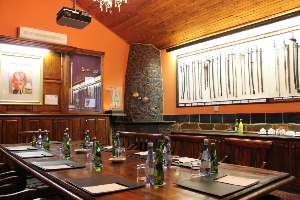Kedar Heritage Lodge, Conference Centre & Spa Phokeng Екстериор снимка