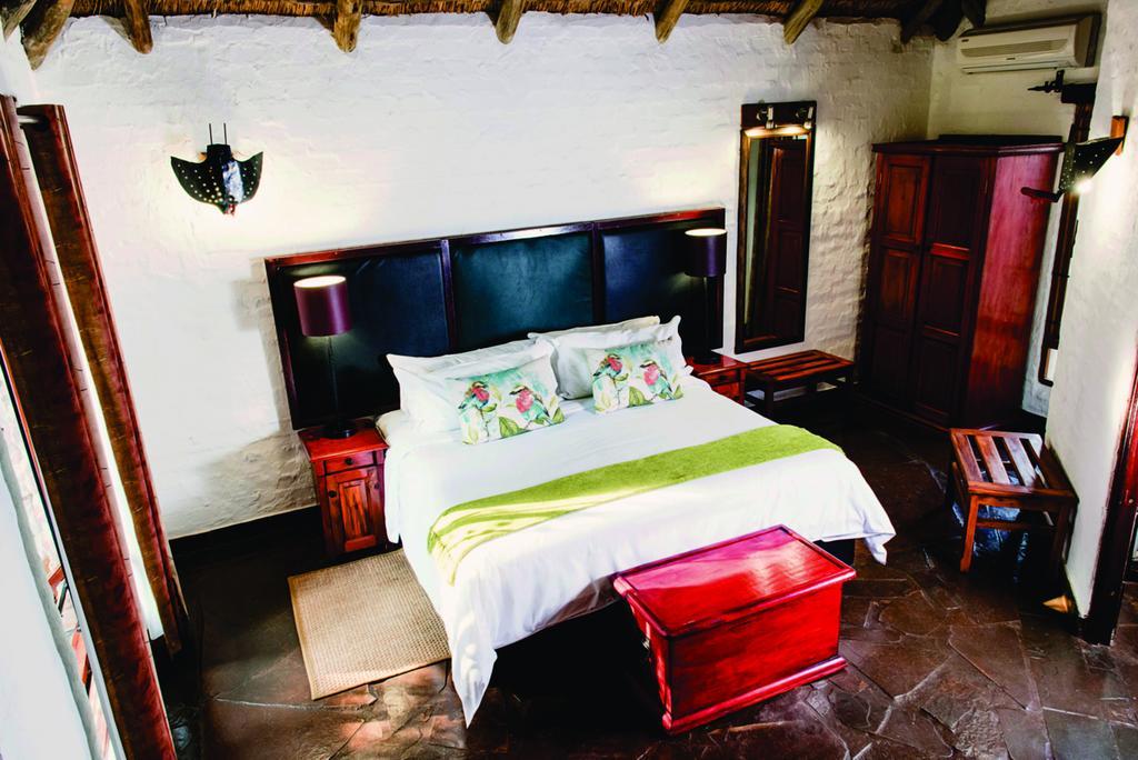 Kedar Heritage Lodge, Conference Centre & Spa Phokeng Екстериор снимка