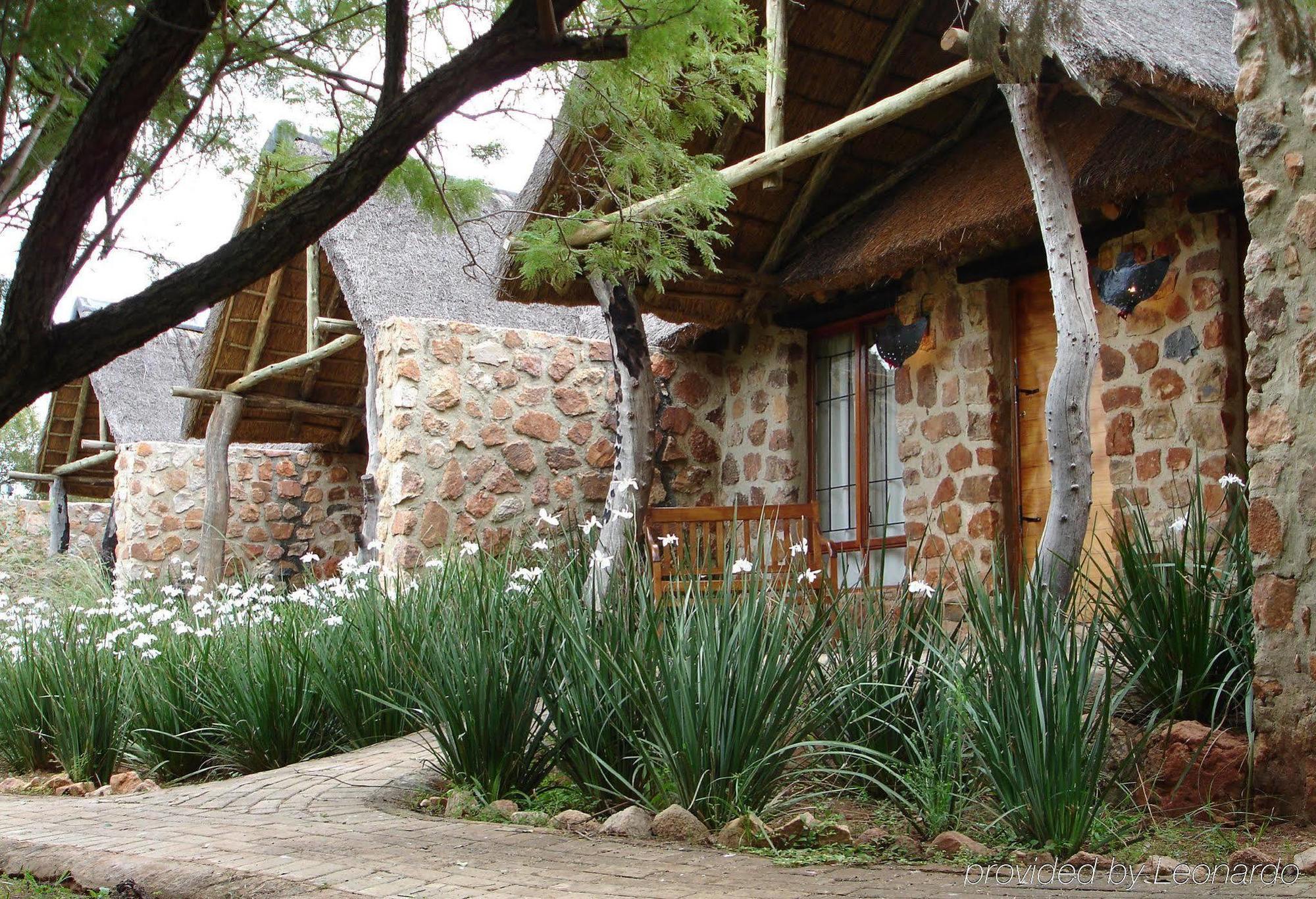 Kedar Heritage Lodge, Conference Centre & Spa Phokeng Екстериор снимка